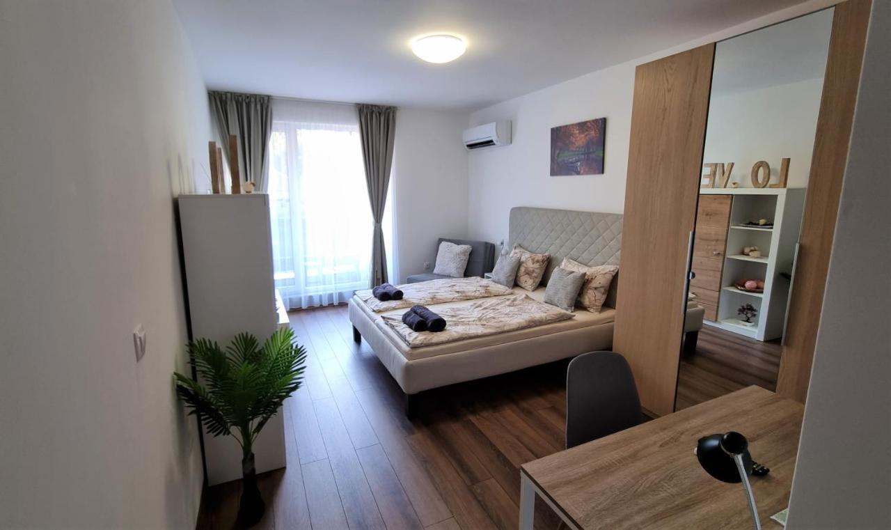 Luxury Quiet Apartment In The City Center Plovdiv Exterior foto
