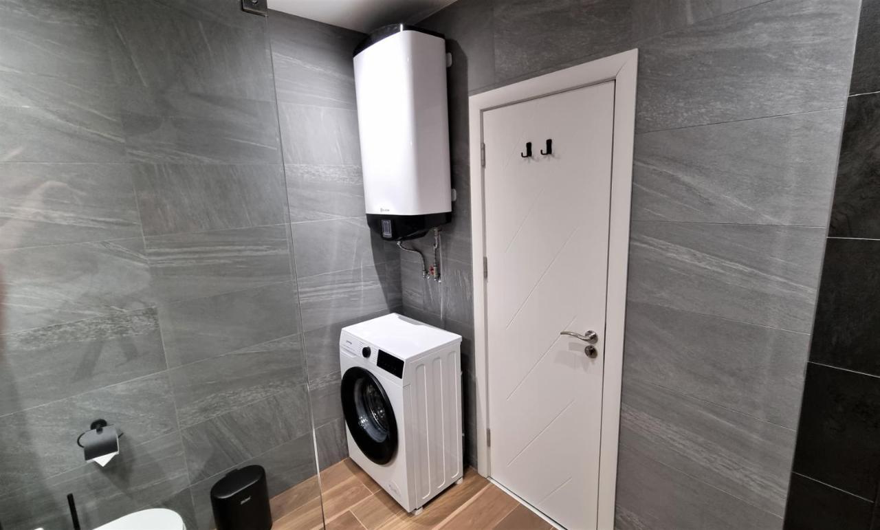 Luxury Quiet Apartment In The City Center Plovdiv Exterior foto